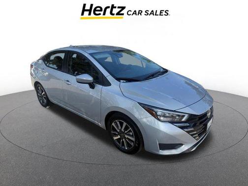 Brilliant Silver Metallic 2025 Nissan Versa 1.6 SV