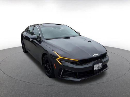 Interstellar Gray 2025 Kia K5 LXS
