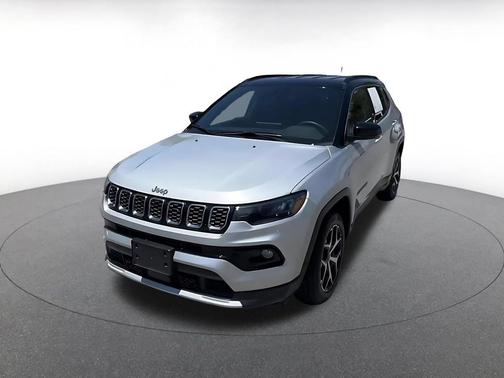 Silver Zynith Metallic Clearcoat 2025 Jeep Compass Limited