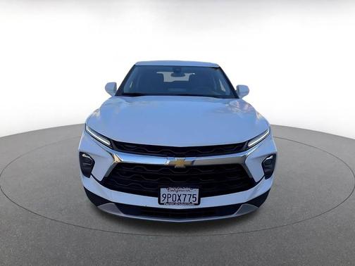 Summit White 2025 Chevrolet Blazer 2LT
