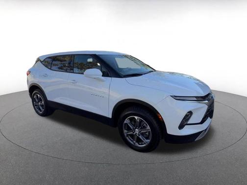 Summit White 2025 Chevrolet Blazer 2LT