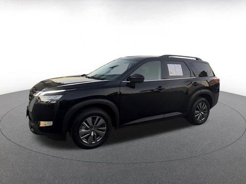 2025 Nissan Pathfinder SV FWD