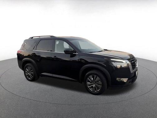 2025 Nissan Pathfinder SV FWD