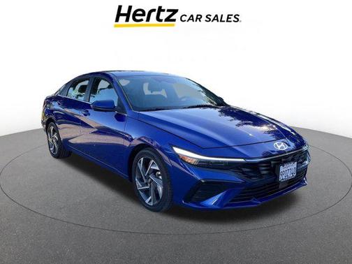 2025 Hyundai ELANTRA SEL