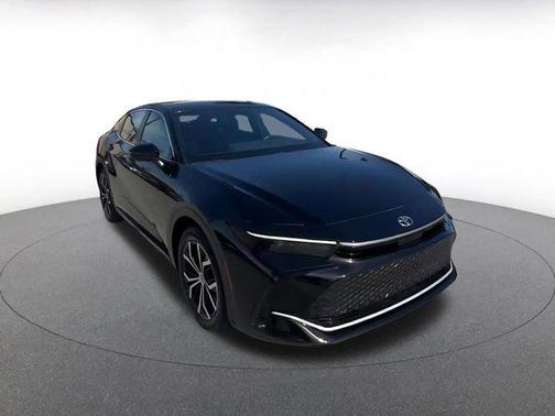 2025 Toyota Crown XLE