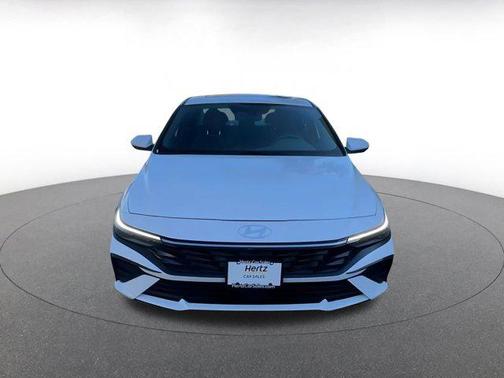 2025 Hyundai ELANTRA SEL
