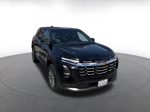 Mosaic Black Metallic 2025 Chevrolet Equinox 1LT