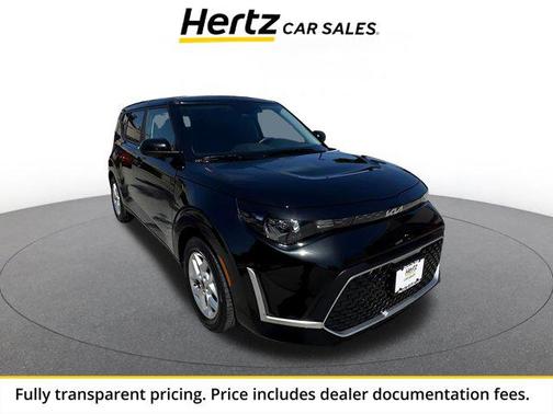 Fusion Black 2025 Kia Soul LX
