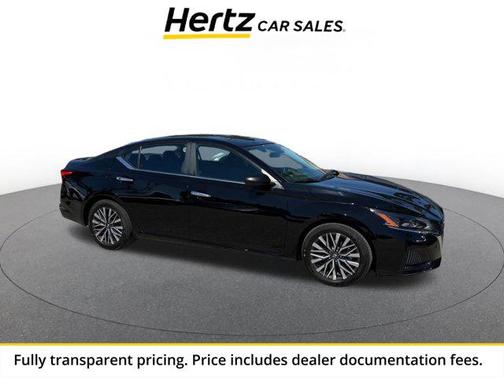 Super Black 2025 Nissan Altima SV FWD