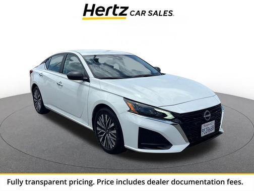 Glacier White 2025 Nissan Altima SV FWD