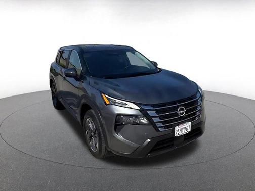 Gun Metallic 2025 Nissan Rogue SV