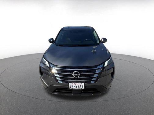 Gun Metallic 2025 Nissan Rogue SV