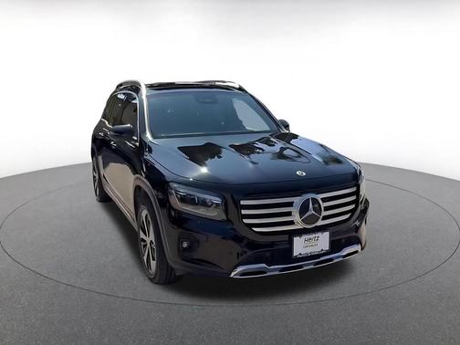 Night Black 2025 Mercedes-Benz GLB 250 4MATIC