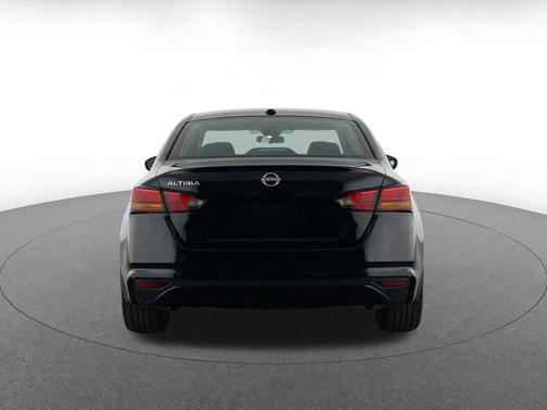 Super Black 2025 Nissan Altima SV FWD