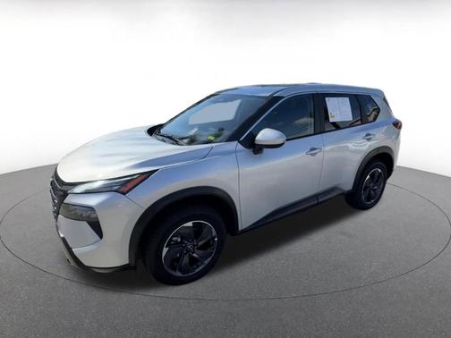 Brilliant Silver Metallic 2025 Nissan Rogue SV