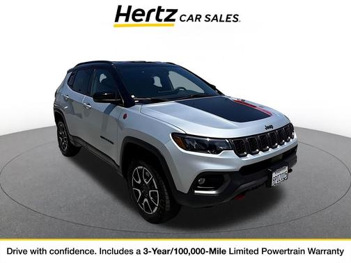 Silver Zynith Metallic Clearcoat 2025 Jeep Compass Trailhawk