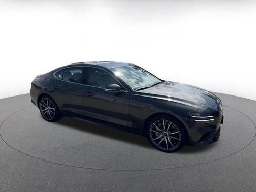 2025 Genesis G70 2.5T RWD