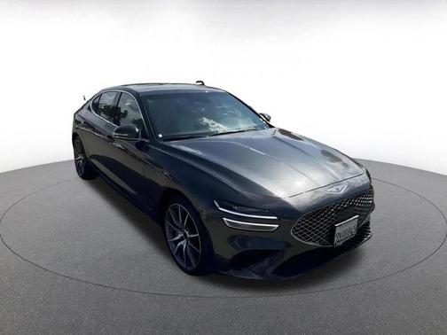 2025 Genesis G70 2.5T RWD