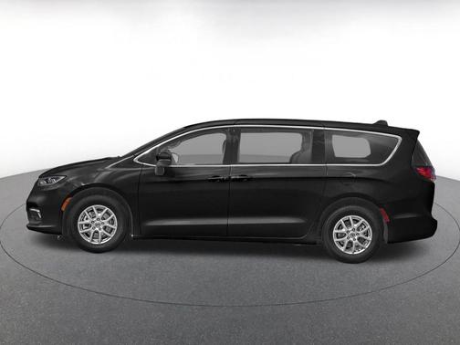 Diamond Black Crystal Pearlcoat 2024 Chrysler Pacifica Touring L