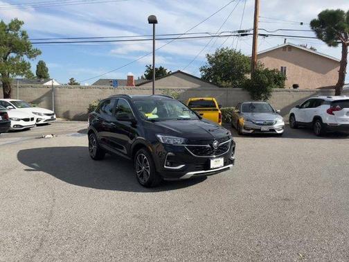 Photo 2 of 36 of 2021 Buick Encore GX Select