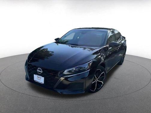 2025 Nissan Altima SR FWD