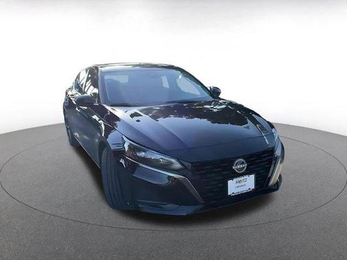 2025 Nissan Altima SR FWD