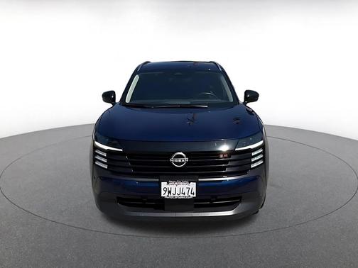 Deep Blue Pearl 2026 Nissan Kicks SR