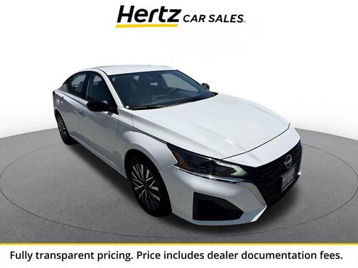 Glacier White 2025 Nissan Altima SV FWD