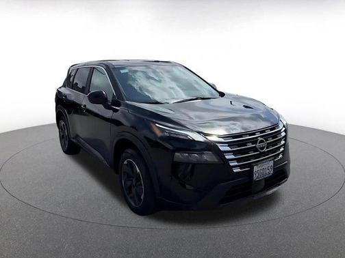 Super Black 2025 Nissan Rogue SV