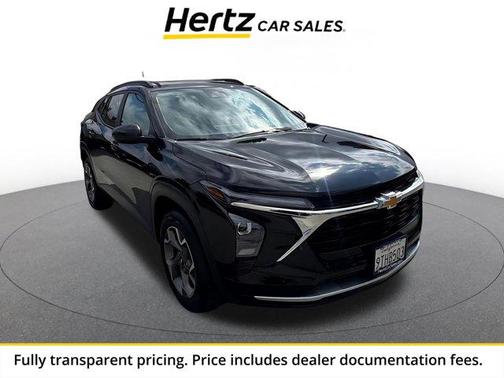 Mosaic Black Metallic 2025 Chevrolet Trax LT