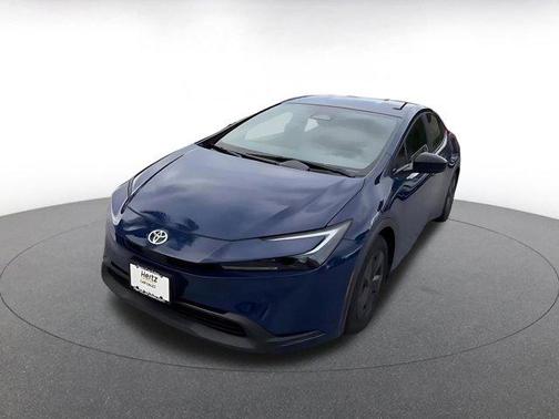 2025 Toyota Prius LE
