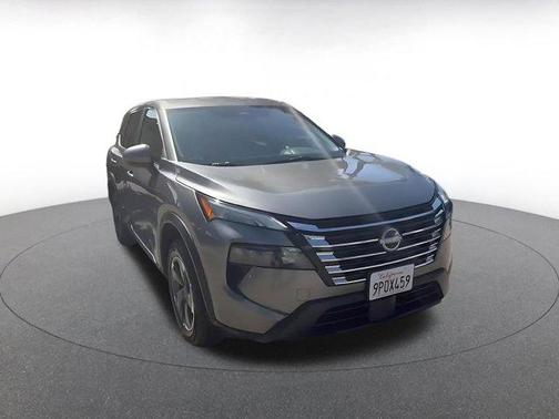 Gun Metallic 2025 Nissan Rogue SV