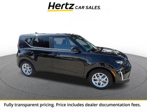 Fusion Black 2025 Kia Soul LX