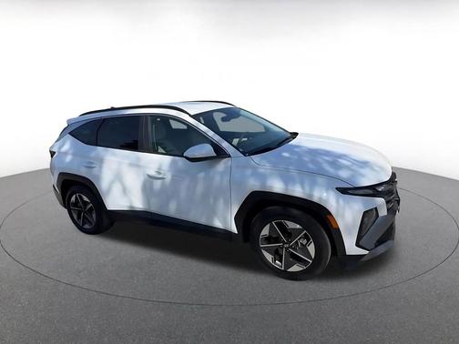 Serenity White Pearl 2025 Hyundai TUCSON SEL
