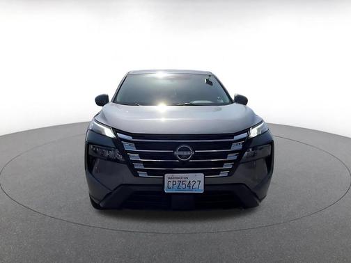 Gun Metallic 2025 Nissan Rogue SV