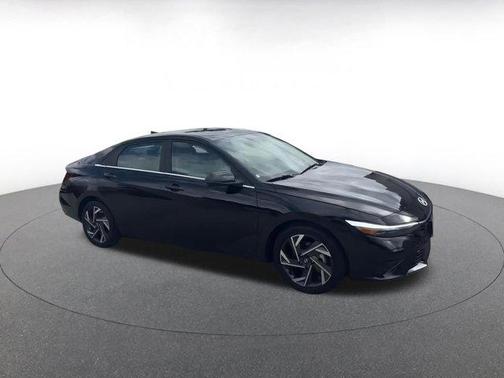 2025 Hyundai ELANTRA HEV Limited