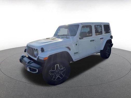 2025 Jeep Wrangler 4-Door Sahara 4x4