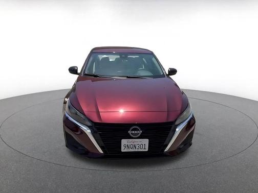 Garnet Pearl Metallic 2025 Nissan Altima SV FWD