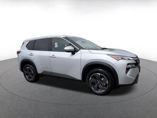 Brilliant Silver Metallic 2025 Nissan Rogue SV