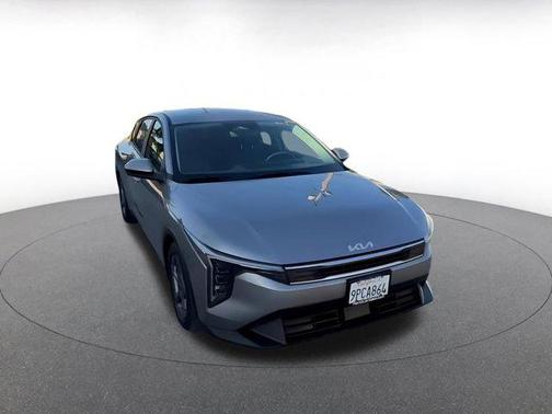 Steel Gray 2025 Kia K4 LXS