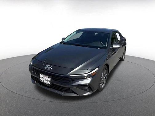 2025 Hyundai ELANTRA HEV Limited