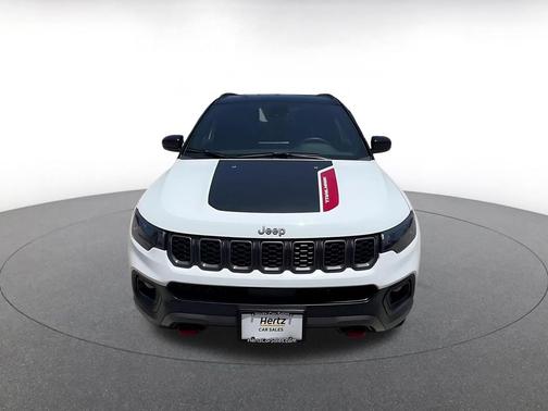 Bright White Clearcoat 2025 Jeep Compass Trailhawk