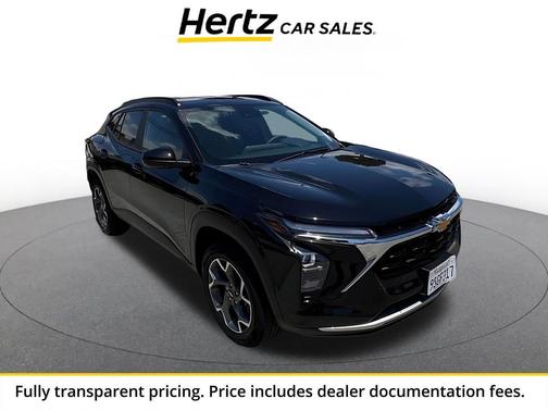 Mosaic Black Metallic 2025 Chevrolet Trax LT