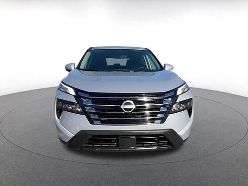Brilliant Silver Metallic 2025 Nissan Rogue SV
