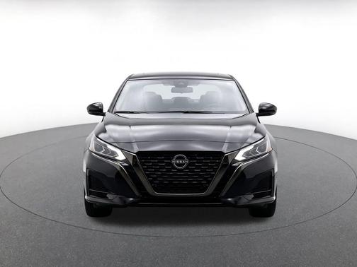Super Black 2025 Nissan Altima SV FWD