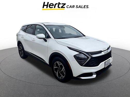 Snow White Pearl 2025 Kia Sportage LX