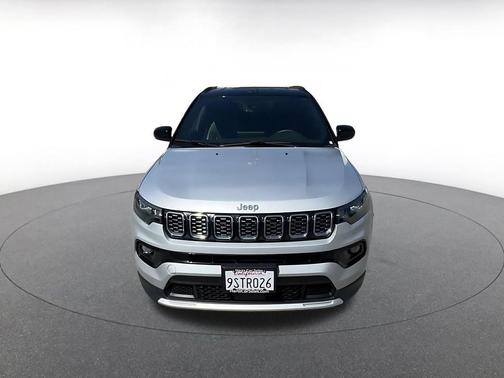 Silver Zynith Metallic Clearcoat 2025 Jeep Compass Limited