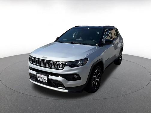 Silver Zynith Metallic Clearcoat 2025 Jeep Compass Limited