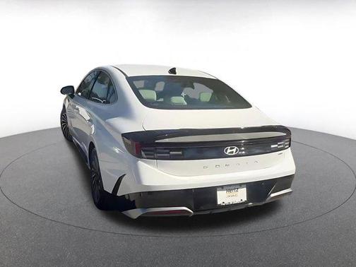 2025 Hyundai SONATA Hybrid SE