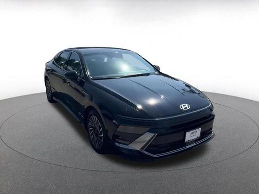 2025 Hyundai SONATA Hybrid SE